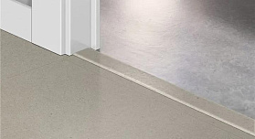 Порог Incizo 5 в 1 Quick-Step QSVINCP 40137 Минеральная крошка песочная, 1шт.